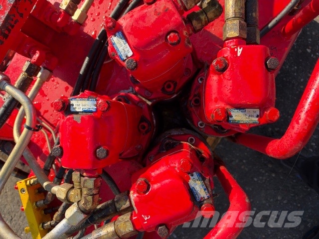 Bulldog AUTOMATED IRON ROUGHNECKS Комплектующие и запасные части для бурильных установок