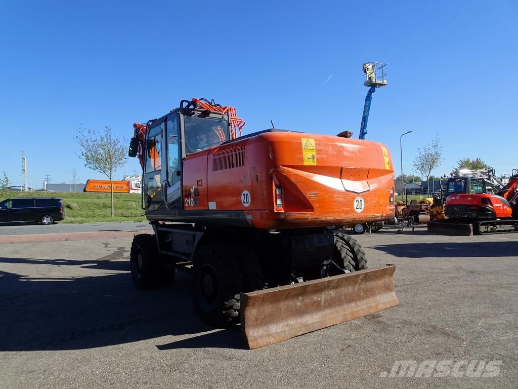 Hitachi ZX210W-3 Mobilbagger