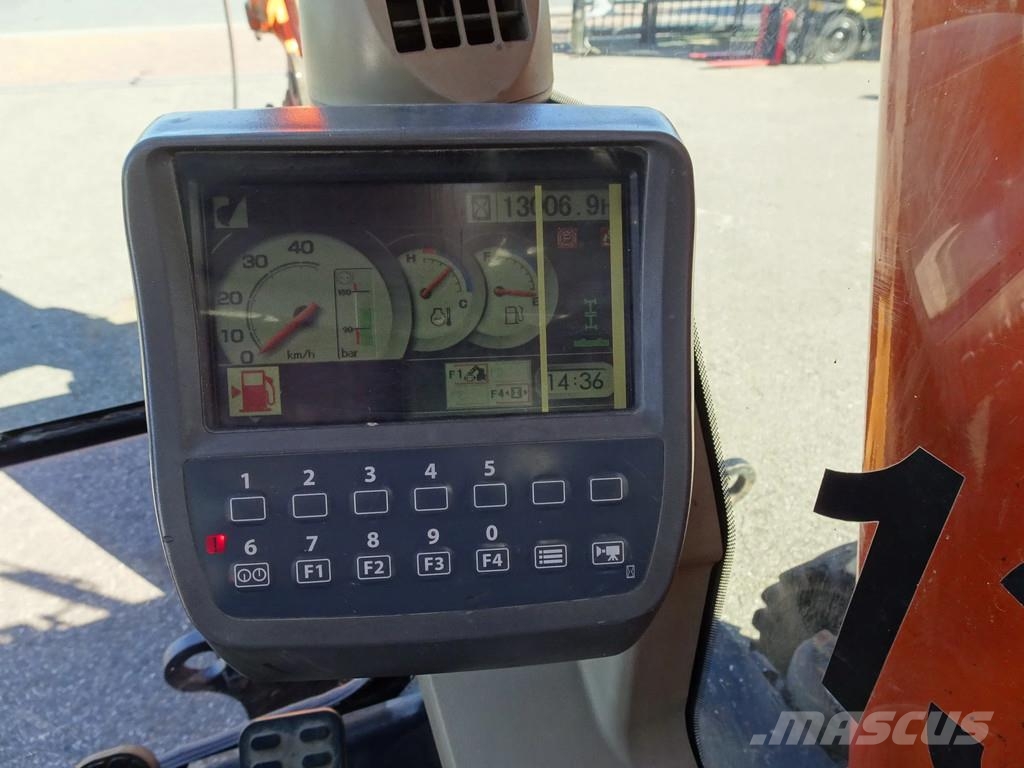 Hitachi ZX210W-3 Mobilbagger