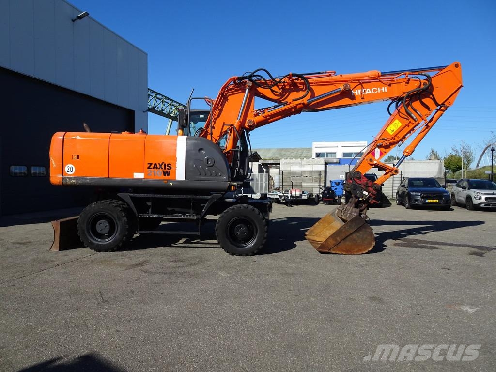 Hitachi ZX210W-3 Mobilbagger