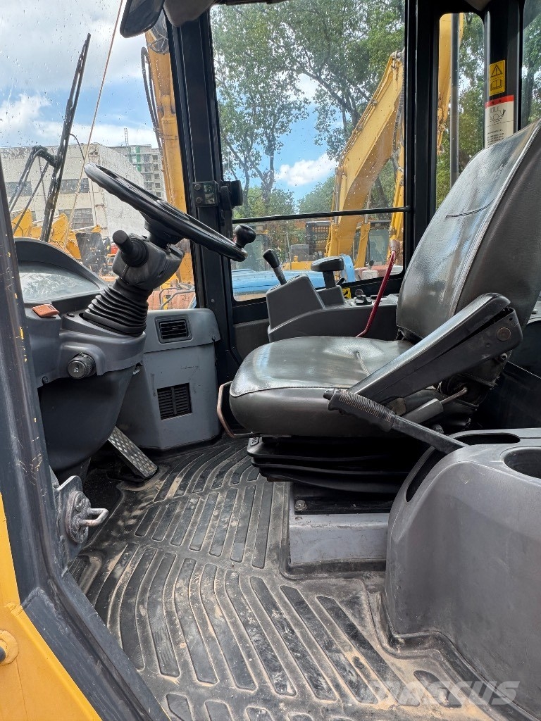 Komatsu WA 320-5 Utovarivači na kotačima