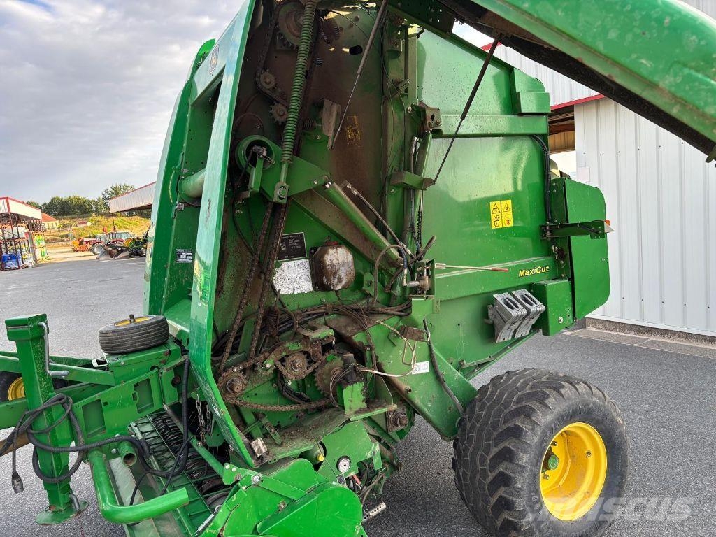 John Deere 864 MAXICUT 13 COUTEAUX 원형 곤포기