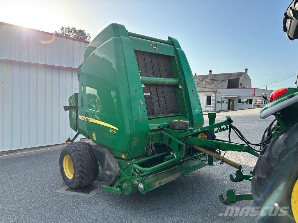 John Deere 864 MAXICUT 13 COUTEAUX 원형 곤포기