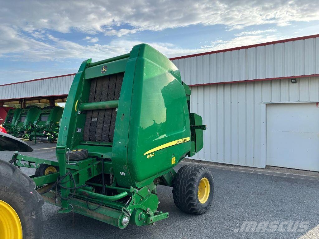 John Deere 864 MAXICUT 13 COUTEAUX 원형 곤포기