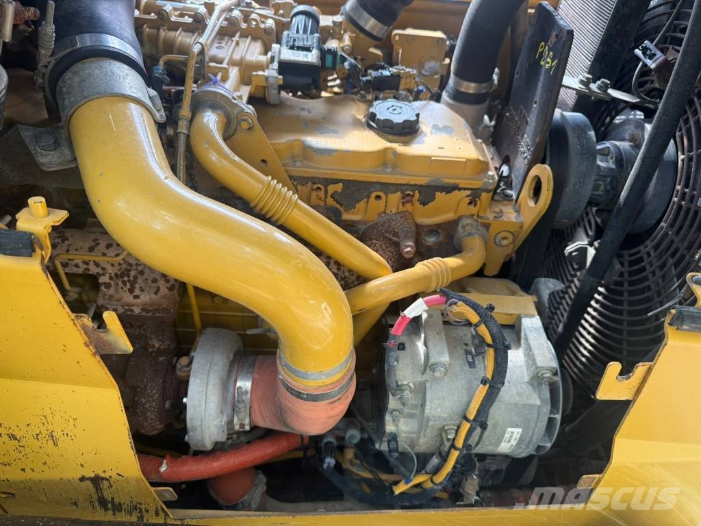 CAT D6N XL Bulldozer
