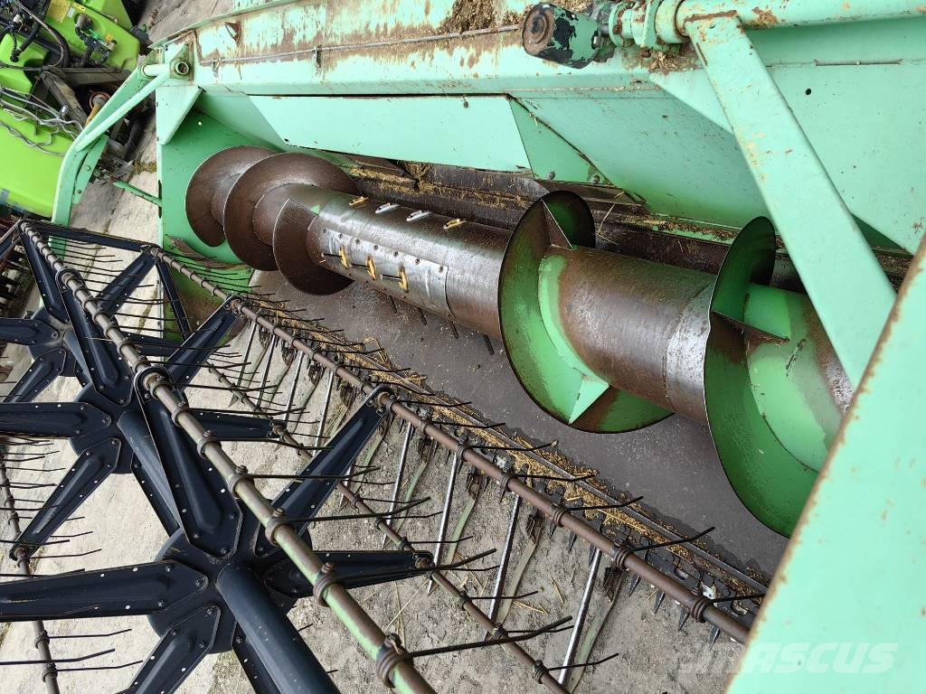 Deutz-Fahr M 2385 Kombajni