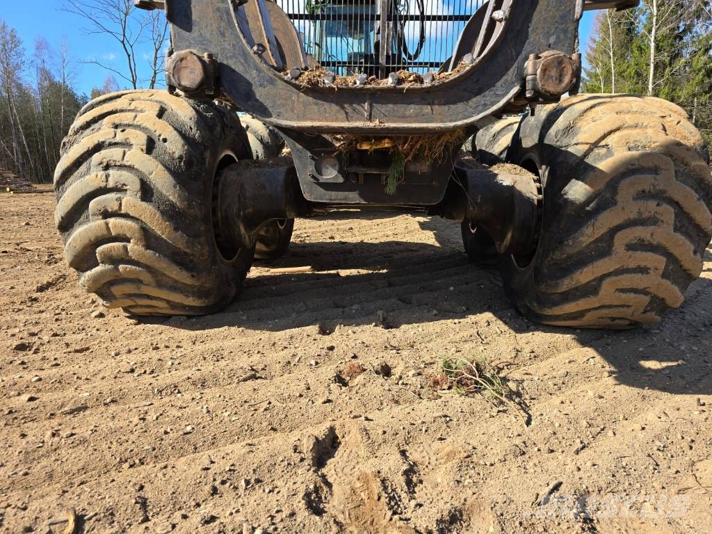 John Deere 1490 D Skotare