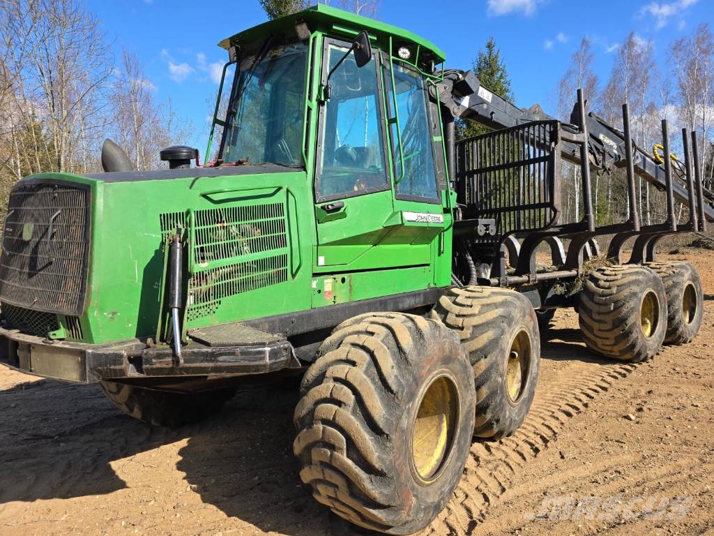 John Deere 1490 D Skotare