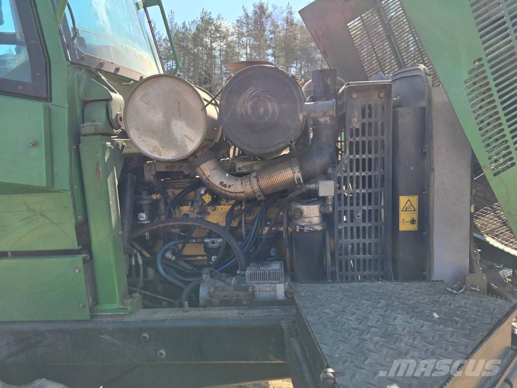 John Deere 1490 D Skotare