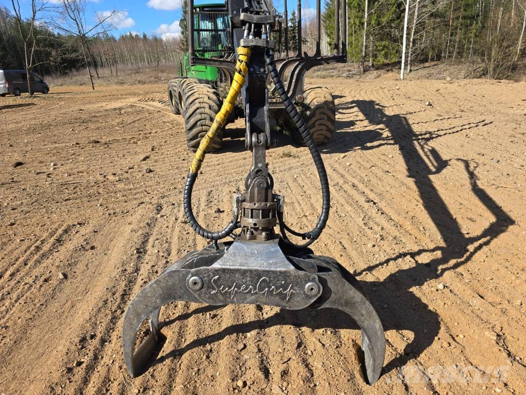 John Deere 1490 D Skotare