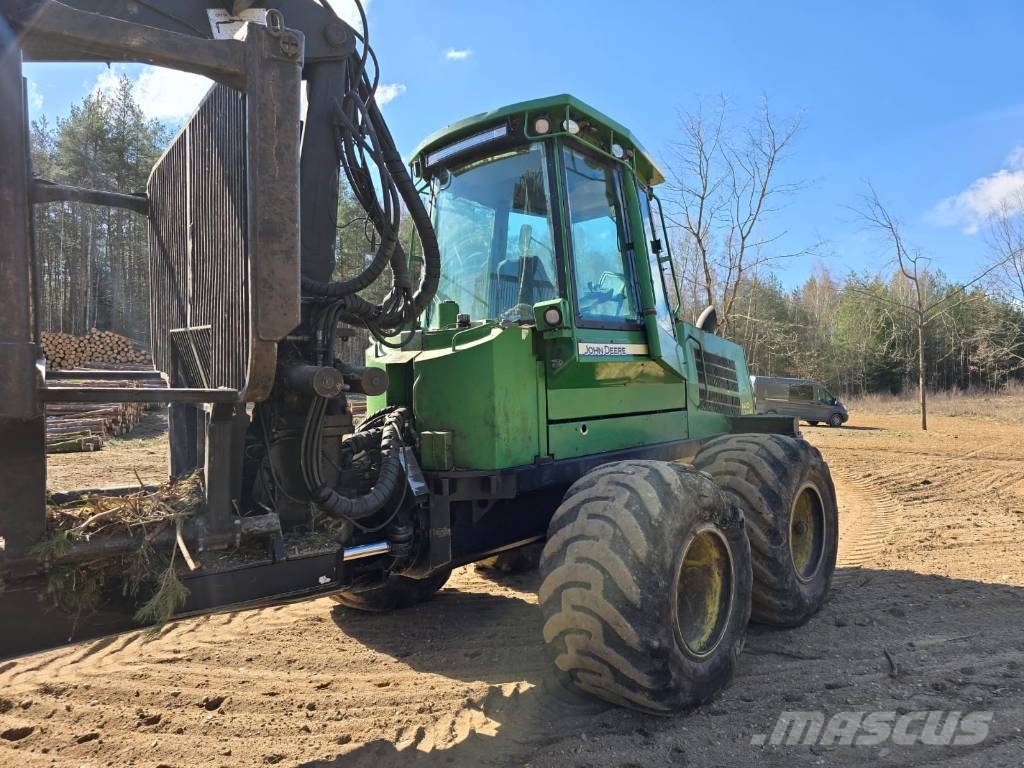 John Deere 1490 D Skotare