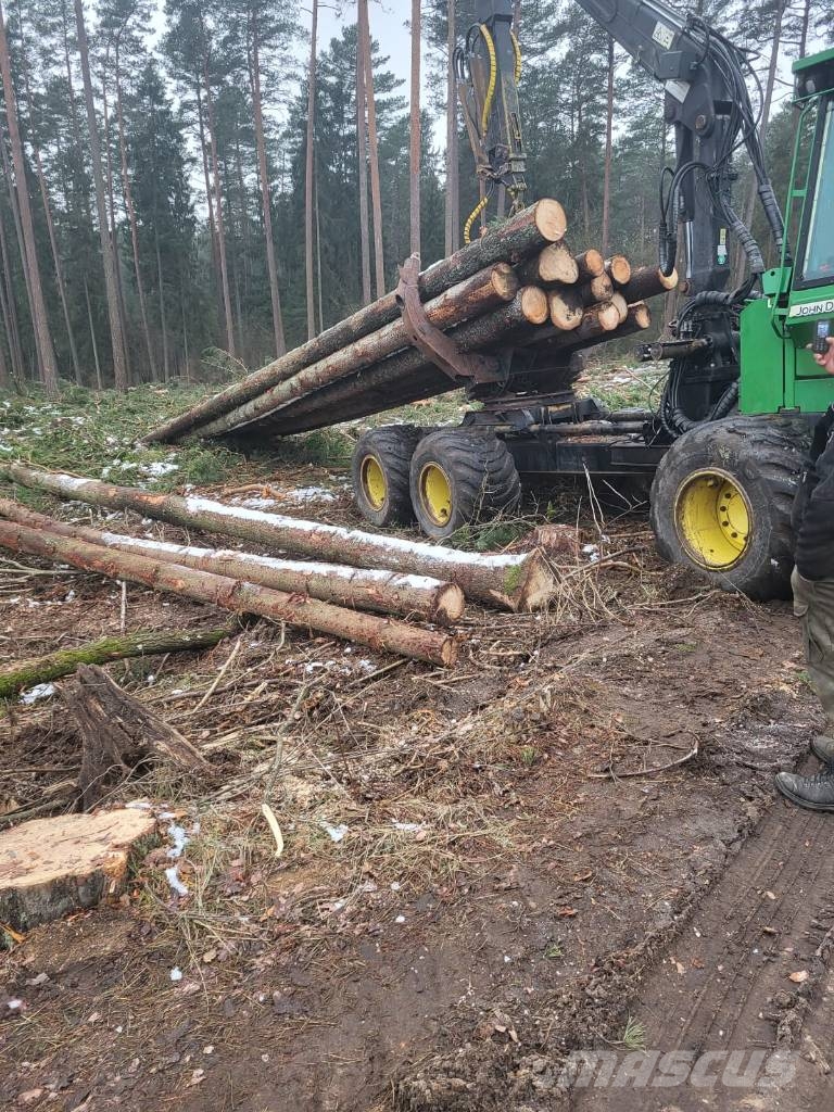 John Deere 1490 D Skotare