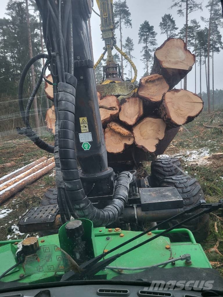 John Deere 1490 D Skotare