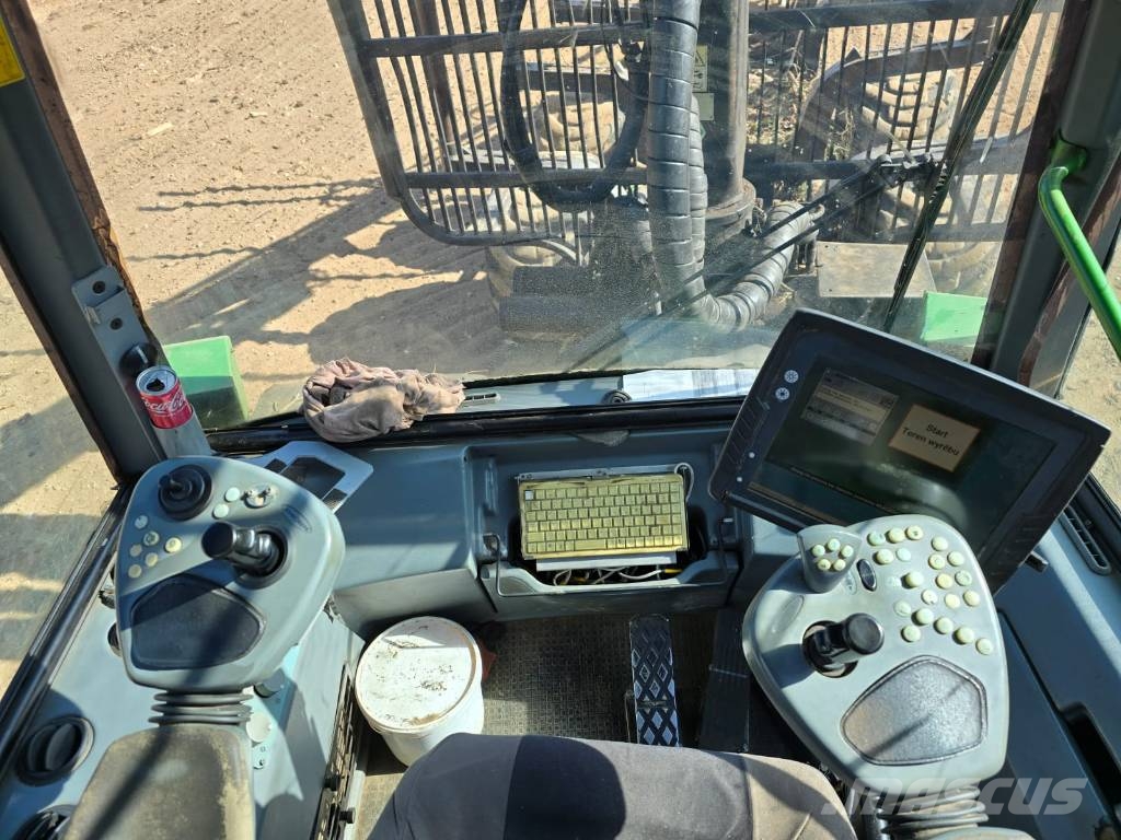John Deere 1490 D Skotare