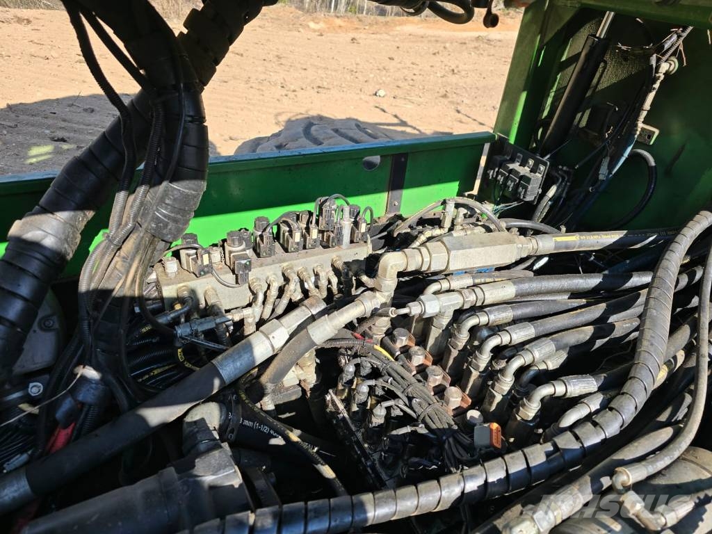 John Deere 1490 D Skotare