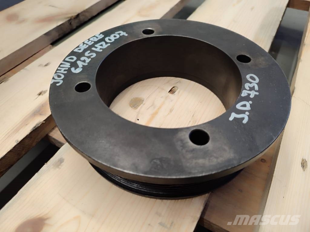 John Deere 6125HZ007 engine crankshaft pulley R133879 Mootorid