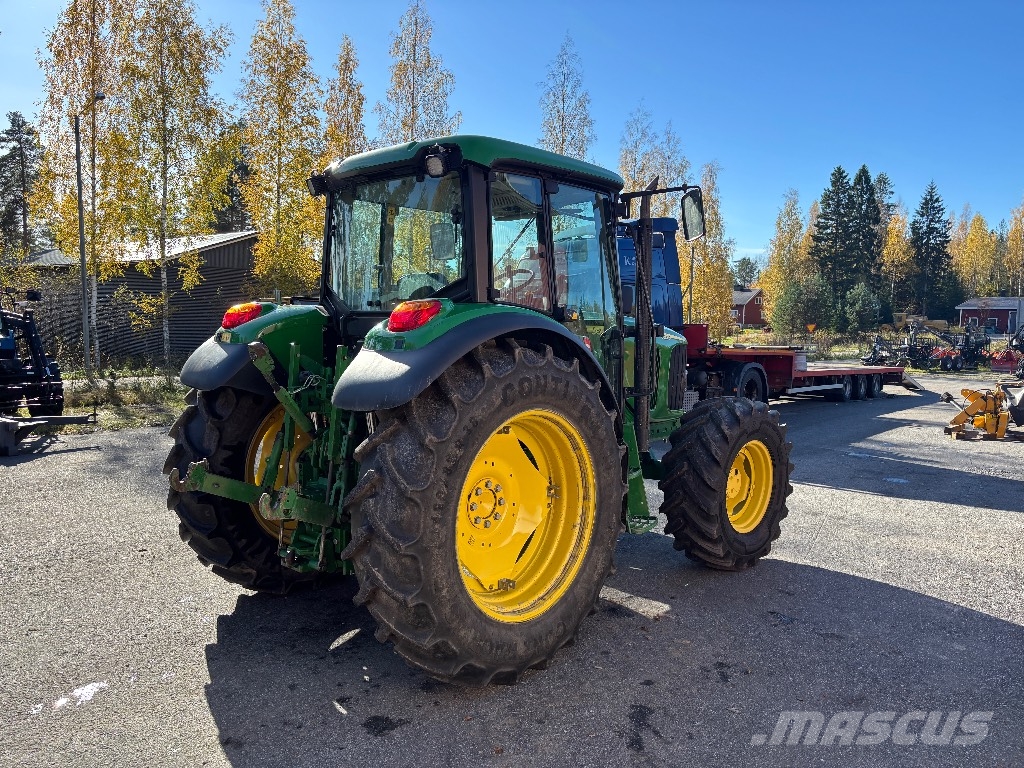 John Deere 6320 SE Traktorit