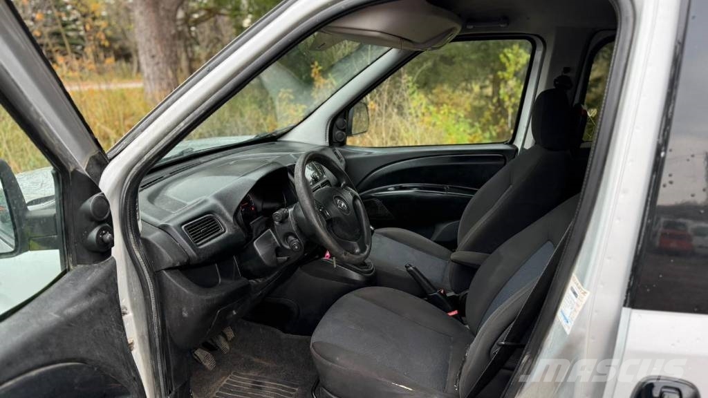 Opel Combo Otomobiller