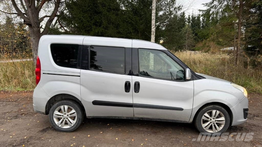 Opel Combo Otomobiller