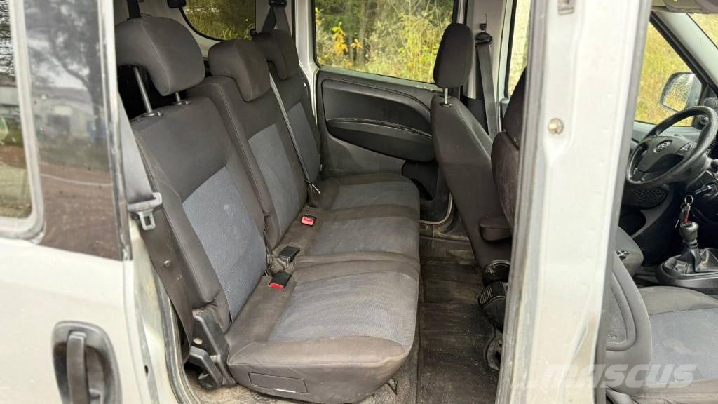 Opel Combo Otomobiller