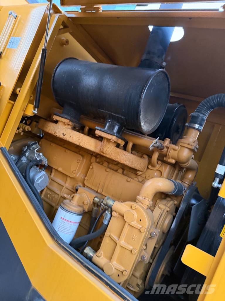 SDLG LG936L Plenty of wheel loaders in stock Gumikerekes homlokrakodók