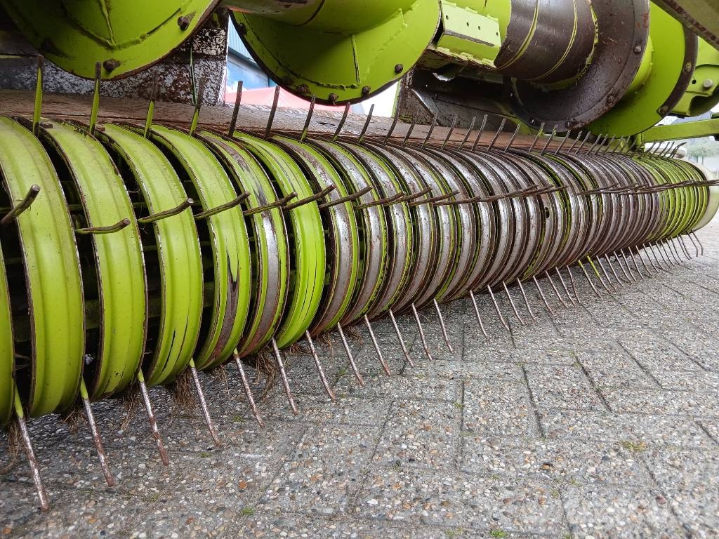CLAAS Pick-up 300 PRO T Skärbord