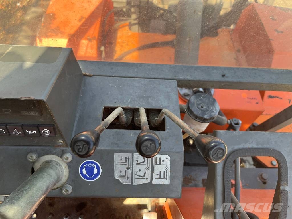 Ausa CE11 2WD V-4171 IO 험지용 트럭