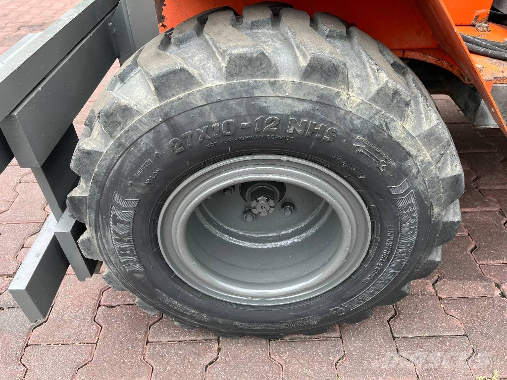 Ausa CE11 2WD V-4171 IO 험지용 트럭