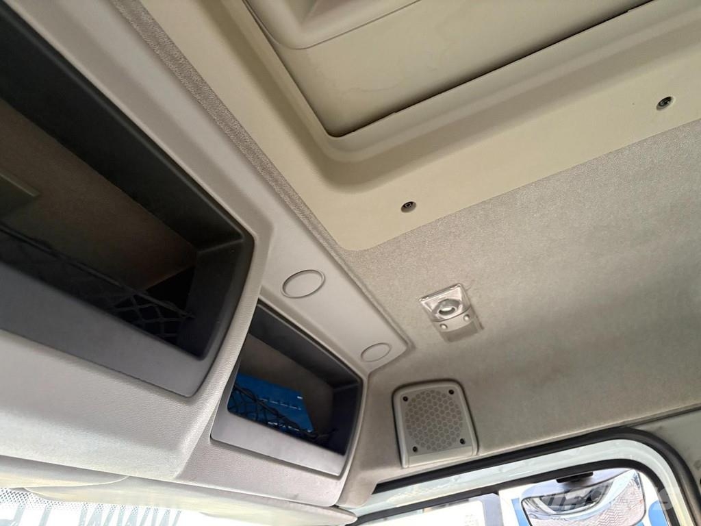 Renault Premium 310 DXI + HIAB 122 B---3X EXT. + REMOTE + Visurgājēji celtņi