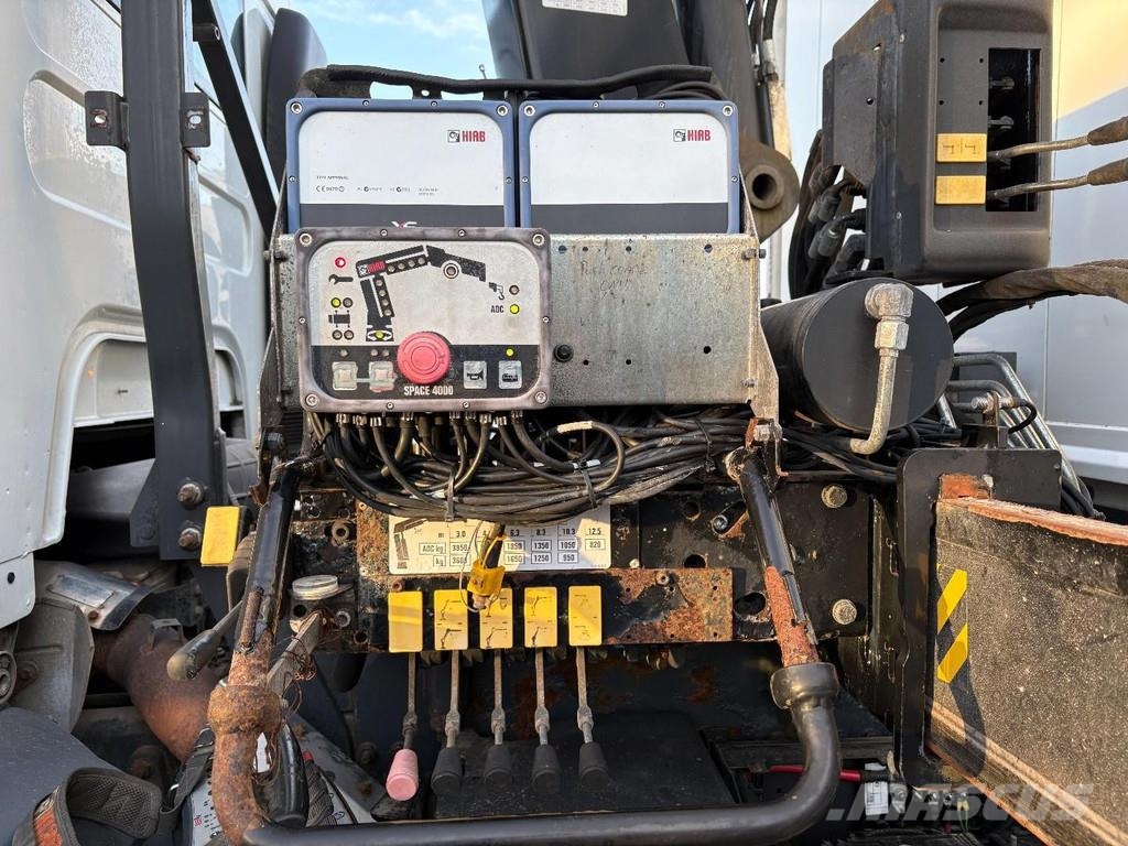 Renault Premium 310 DXI + HIAB 122 B---3X EXT. + REMOTE + Visurgājēji celtņi