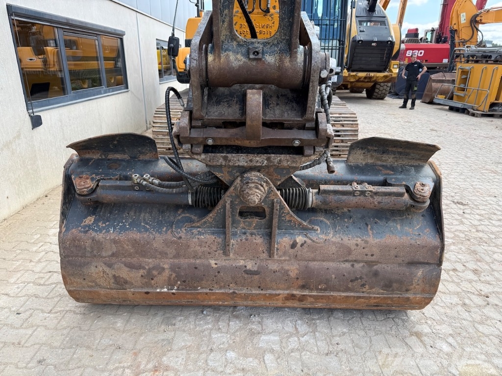 Hyundai HX 260 NL - HX 260 L - HX 220 L - HX 300 L Bagri goseničarji