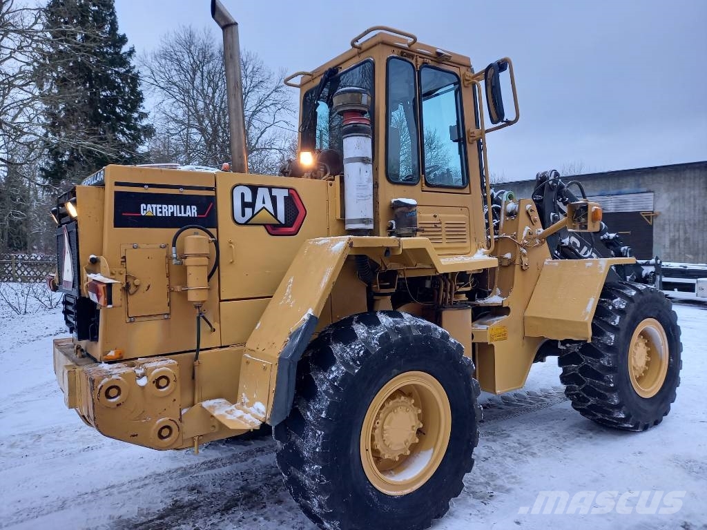 CAT IT 28 B Radlader