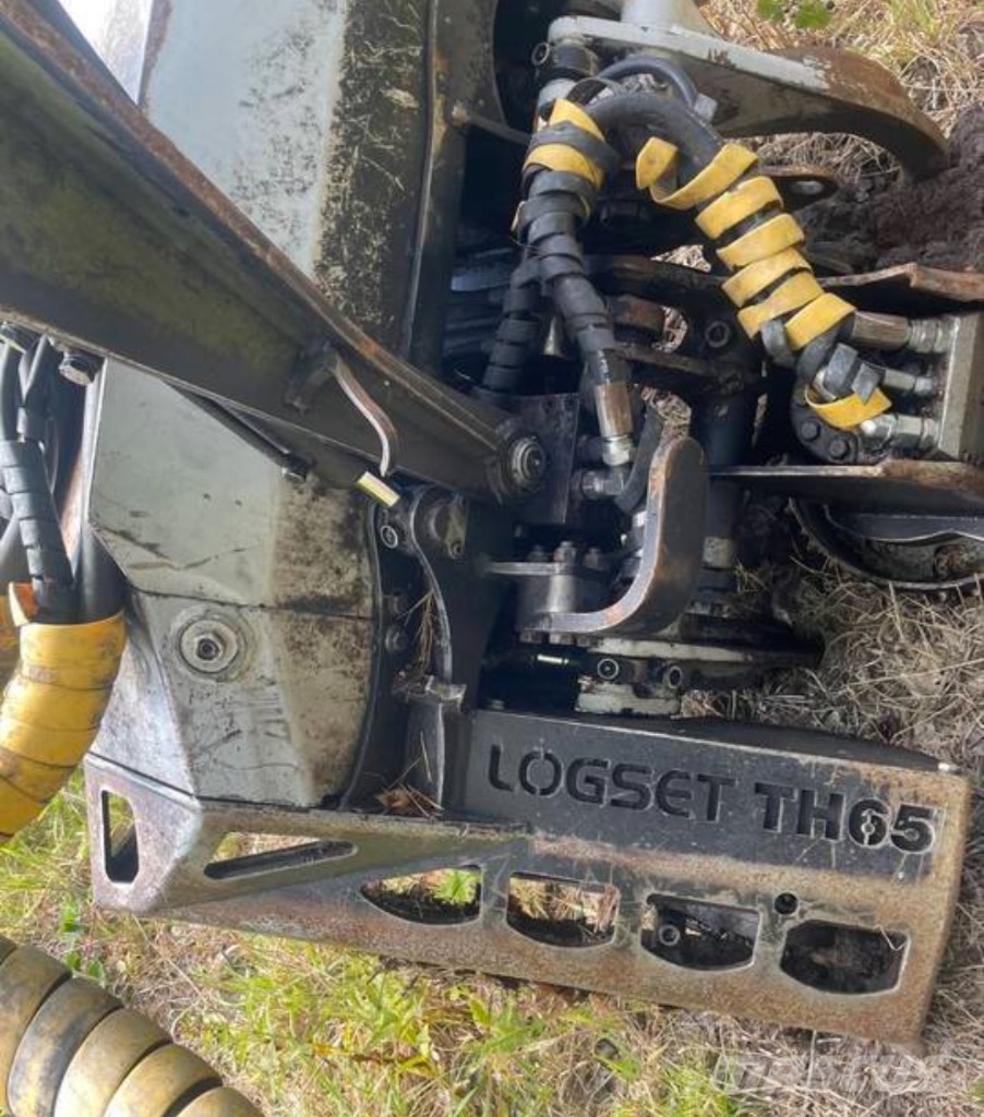 Logset Harvester 8H TH65 głowica części loglif V220 Harvester