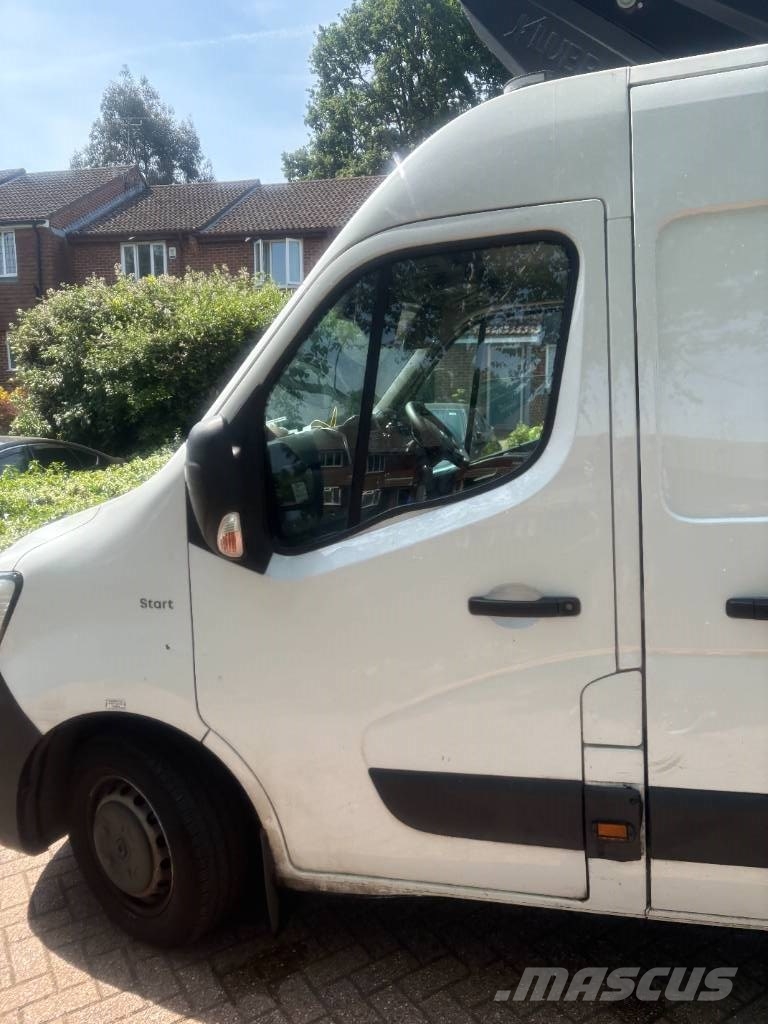 Renault Master 2.3 DCI with KLUBB KL32 12.5m Boom Auto korvtõstukid