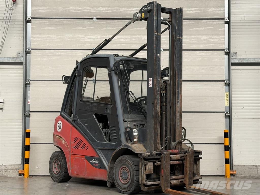 Linde H25T-02 LPG gaffeltrucks