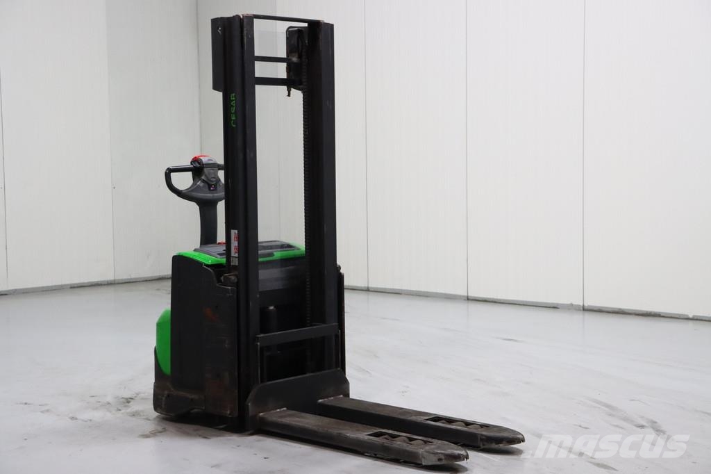 Cesab S212L Pedestrian stacker