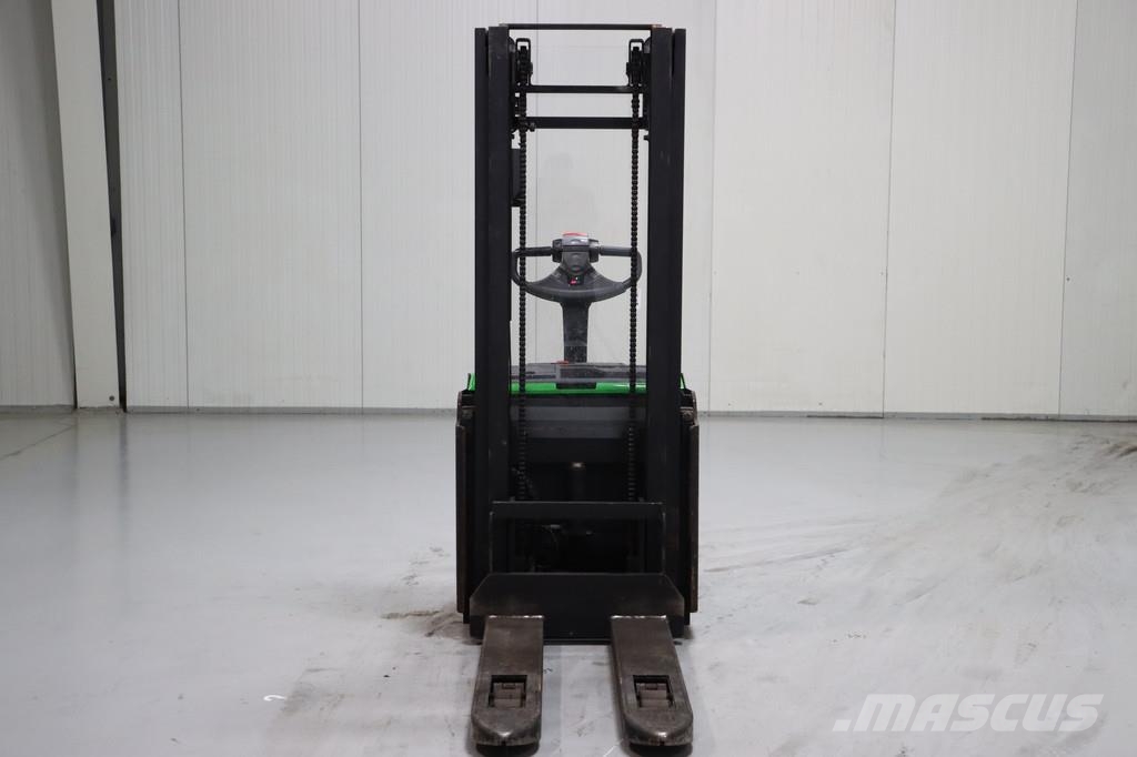Cesab S212L Pedestrian stacker
