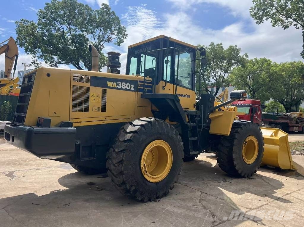 Komatsu WA 380-6 Kolesni nakladalci