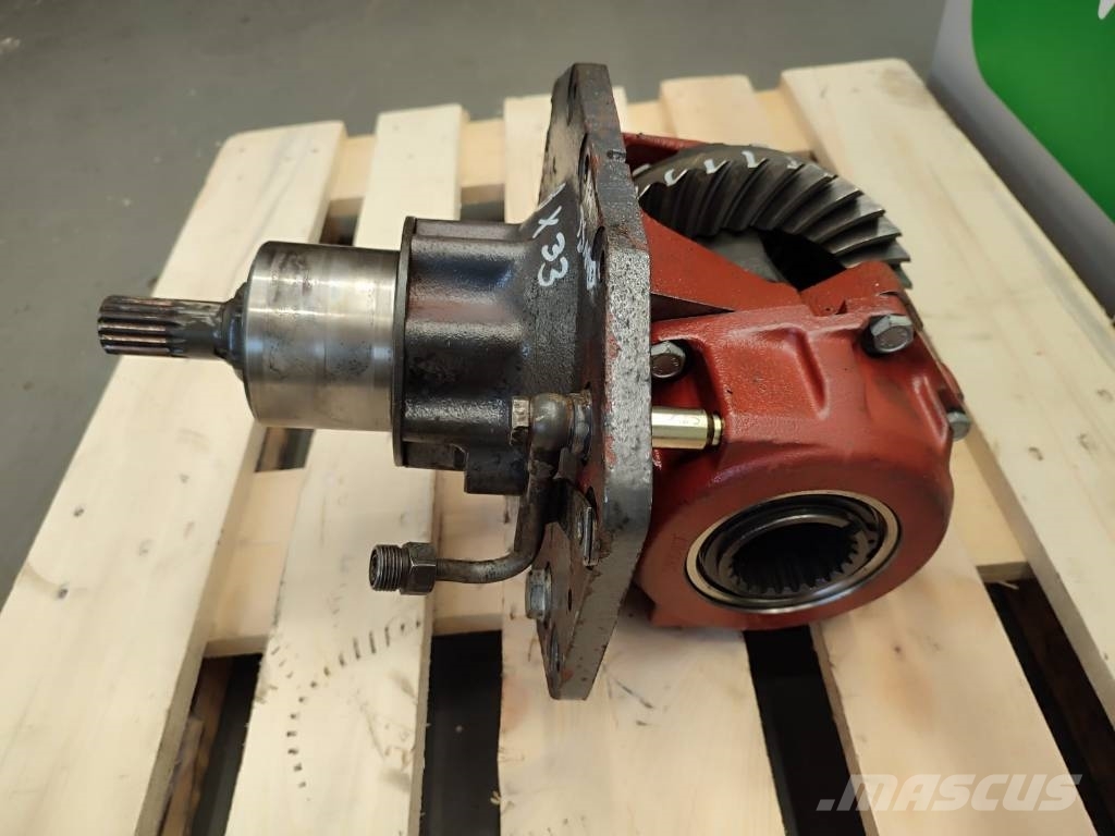 Front differential 9X33 NEW HOLLAND TS 110 轴