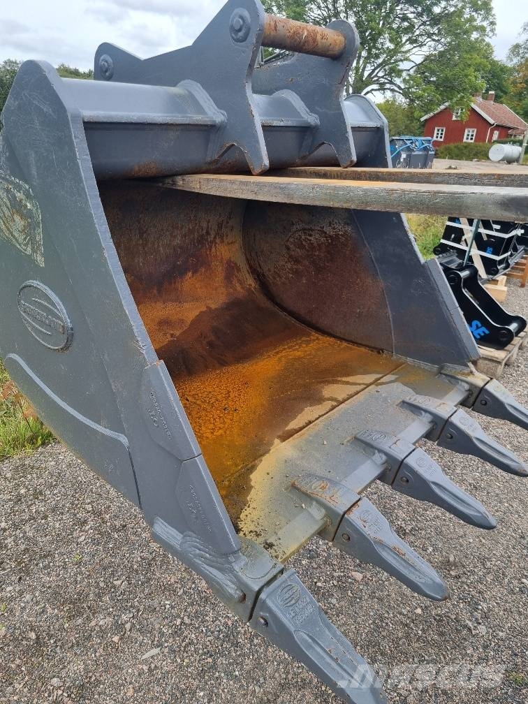 Begagnad Tandskopa i nyskick, S60 挖斗