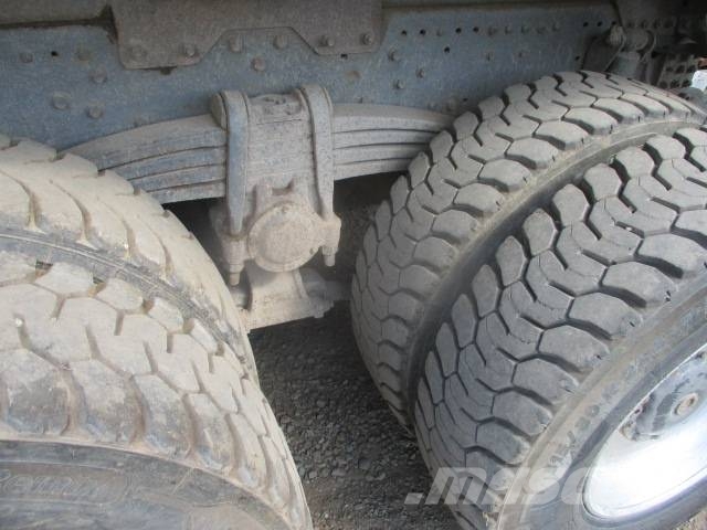 Mercedes-Benz 4146 8x4 4148 4145 4151 Sora- ja kippiautot