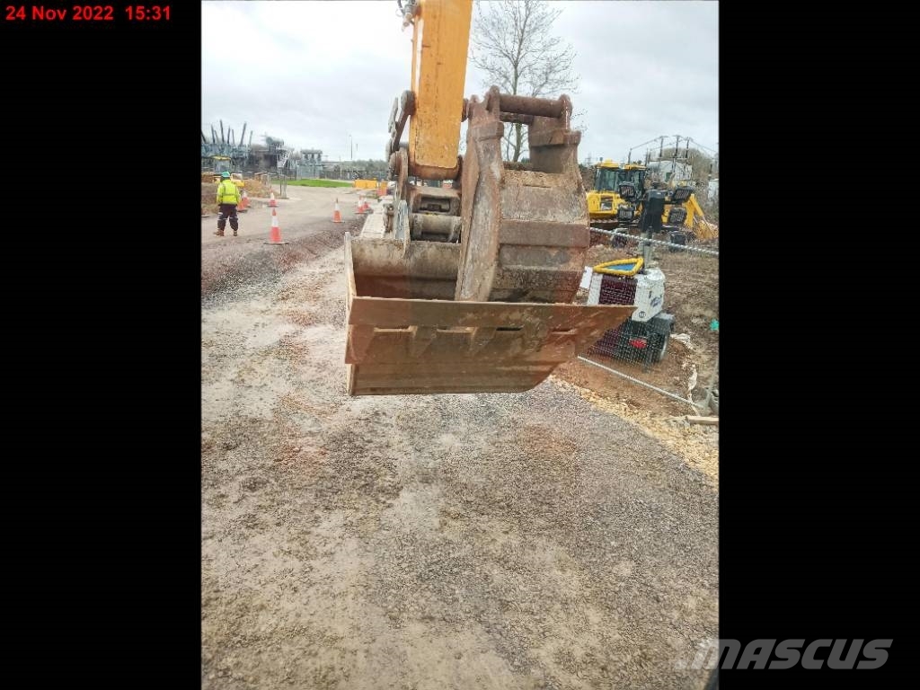 Liebherr R 922 LC 大型油圧ショベル12t以上(パワーショベル・ユンボ)