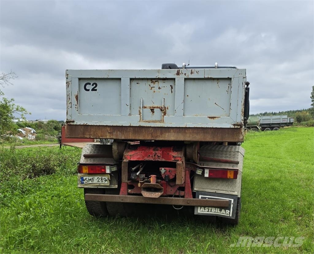 Volvo FH12 Treileri ar āķi