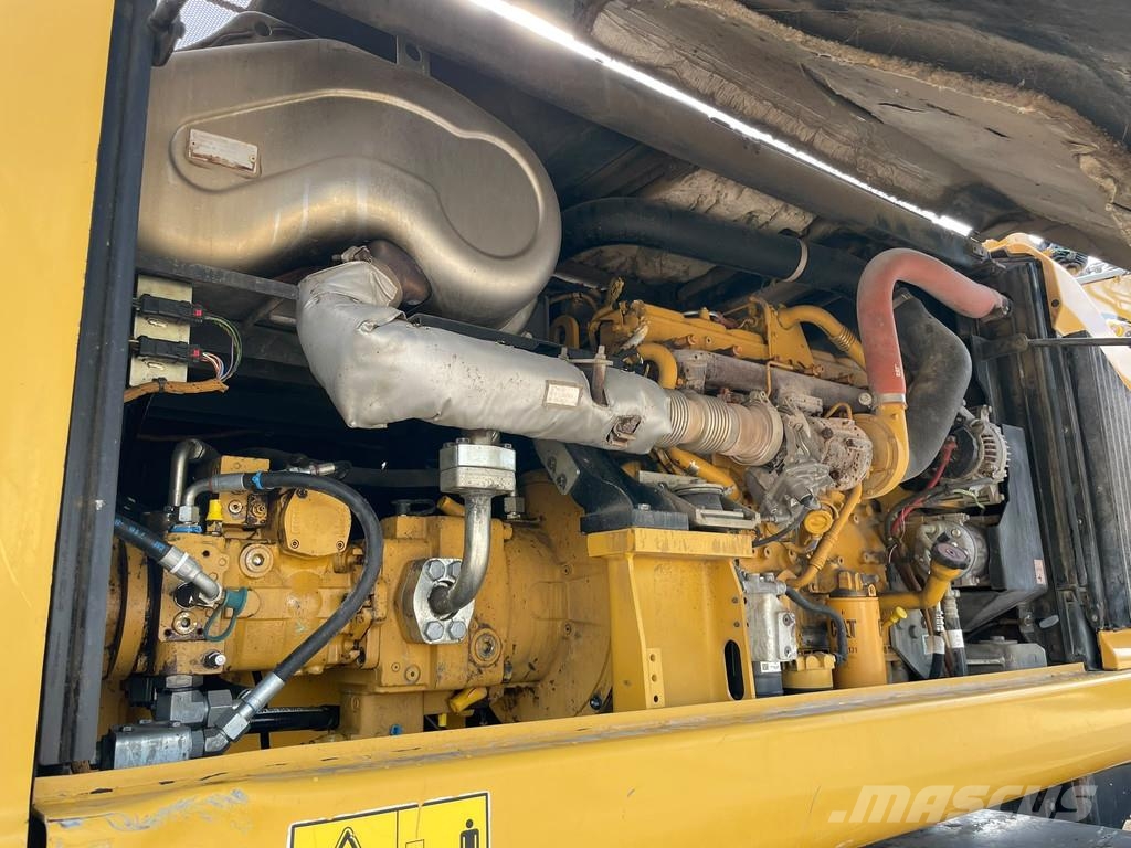 CAT MH3024 Industriālie iekrāvēji