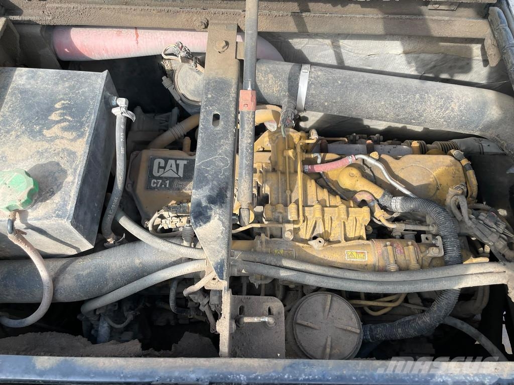 CAT MH3024 Industriālie iekrāvēji