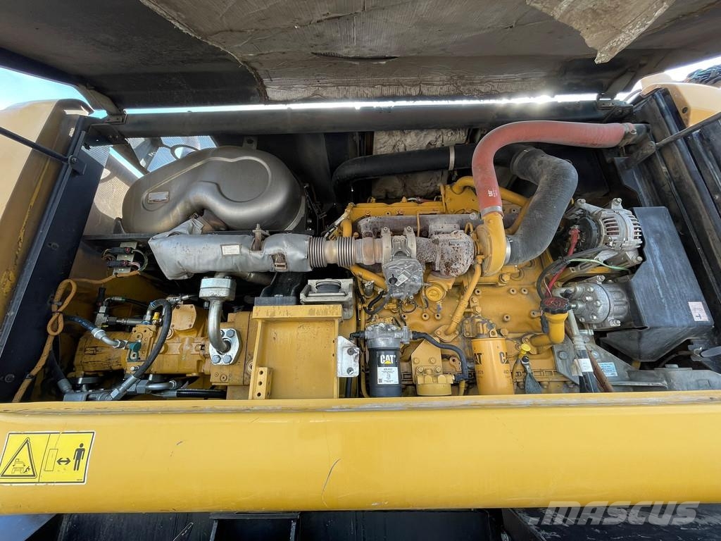 CAT MH3024 Industriālie iekrāvēji