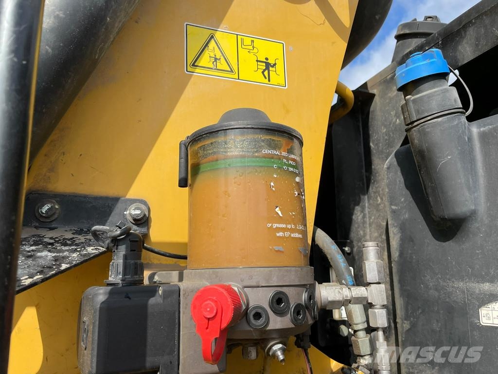 CAT MH3024 Industriālie iekrāvēji