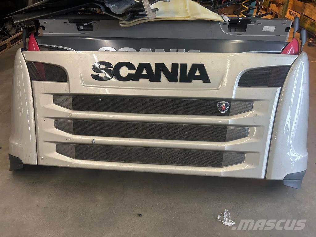 Scania Streamline grille 4x Transporte - Otros