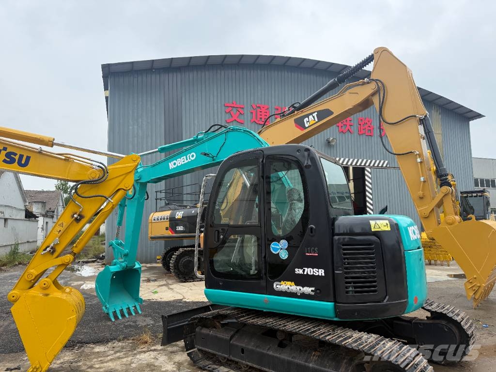 Kobelco 70SR Mini bagri <7t