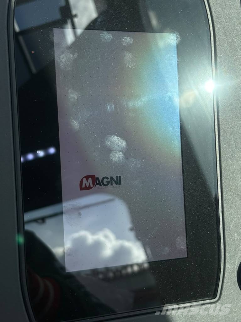 Magni HTH 12.10 Teleskopiskie manipulatori
